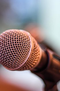 Microphone in a microphone stand