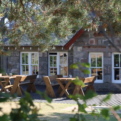 1 Potarch cafe exterior