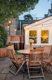 Riverside Cottage Home outdoor