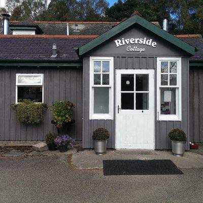 Riverside Cottage Front Photo