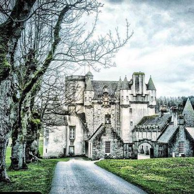 Castle fraser edit2