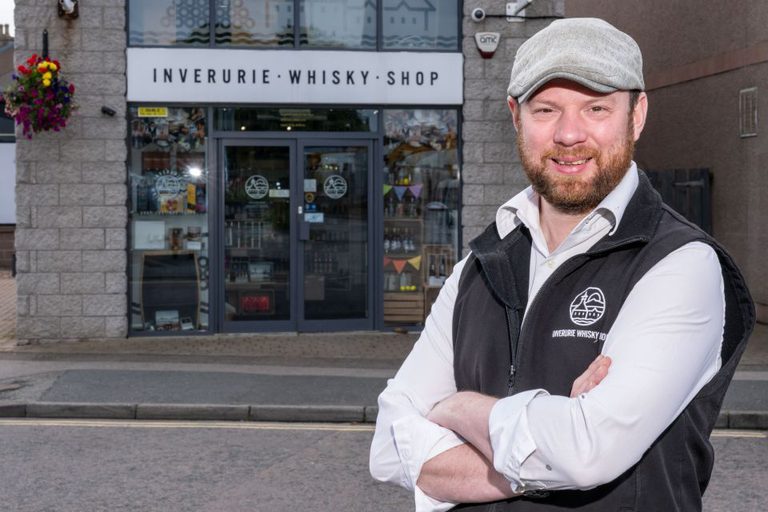 20230828 Provenance Inverurie Whisky Shop 017