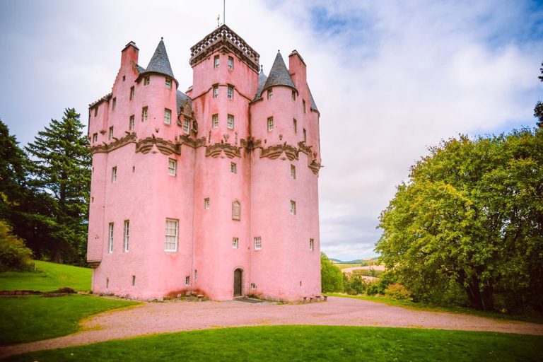 Craigievar Castle castles