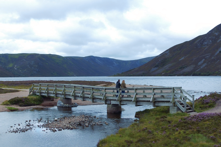 Loch Muick 064 AVC 1